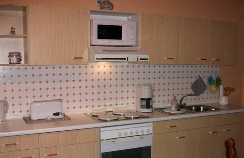 Wittmund Villa | Cosy apartment in villa for 4 guests with WIFI, TV, terrace, pets allowed and parking