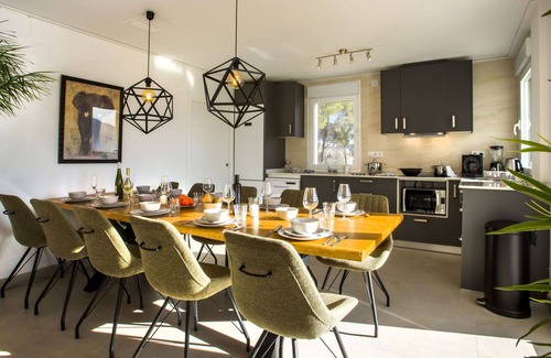 Alcalali Villa | Cosy apartment in villa with private pool, A/C, WIFI, TV, patio, pets allowed and panoramic view