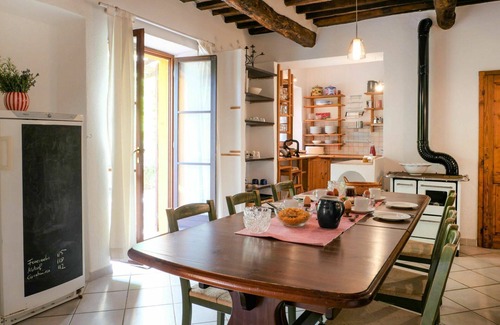Montieri House | Cosy apartment in villa for 7 guests with pool, patio and pets allowed