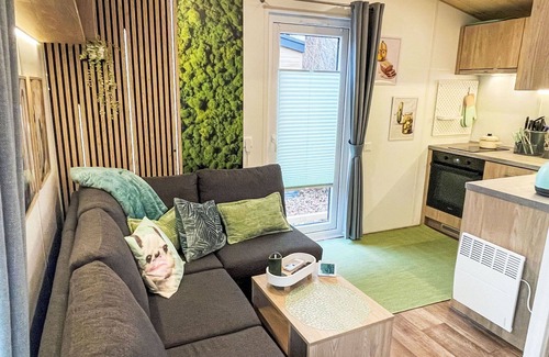 Wemding House | Cosy apartment in villa for 4 people with A/C, WIFI, TV and terrace