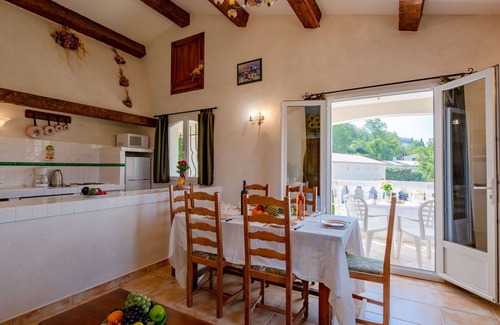 Bauduen Villa | Cosy apartment in villa with WIFI, TV, balcony, pets allowed, panoramic view and parking