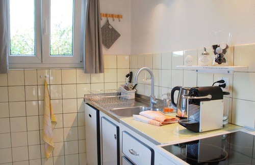 Aldesago House | Cosy apartment in villa with WIFI, private pool, TV, terrace, pets allowed and panoramic view