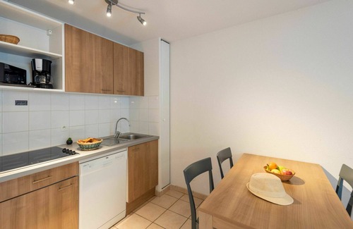 Saumur House | Cosy apartment in villa for 4 guests with internet, pool, TV, terrace and pets allowed