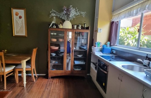 Greenhills Beach Apartment | Cosy Apartment Near Wanda Beach & Cronulla Golf Course - 5 Minute Walk