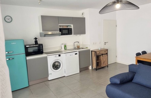 Bayonne Apartment | Cosy apartment with terrace, parking, 9min from station