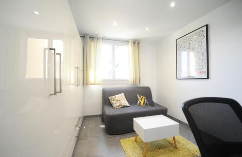Les Chutes Lavie Apartment | Cosy appartement - Longchamp - vue Mer !