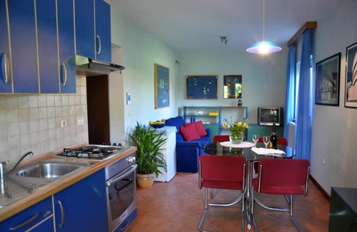 Vinez Apartment | Cosy Apt In A Quiet Neighbourhood