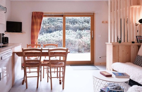 Areches Apartment | Cosy Apt with Pool Access, Near Slopes & Shops, Sleeps 3