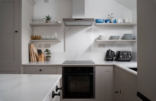Porthleven House | Cosy Beach House on the Seafront, Porthleven