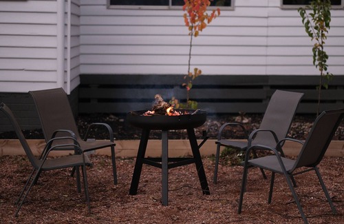 Quarry Hill House | Cosy Bendigo Retreat - Unique Stay - Close to town