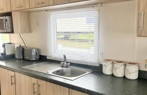 Exmouth House | Cosy caravan for great holidays on the Jurassic coast. Sleeps 8 and dog friendly