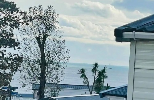 Exmouth House | Cosy caravan for great holidays on the Jurassic coast. Sleeps 8 and dog friendly