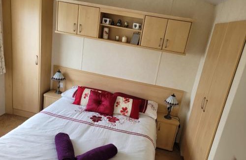Llwyngwril Other | Cosy caravan Sunbeach