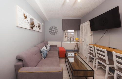 Tollcross Apartment | Cosy Central Apartment by the Meadows 5