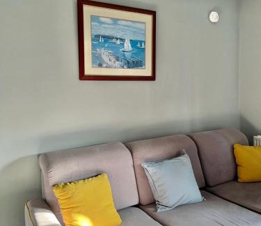 Tollcross Apartment | Cosy Central Apartment by the Meadows 5