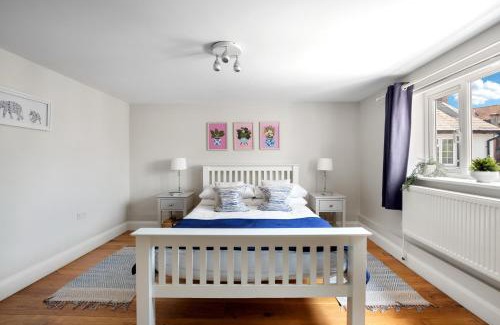 New Forest District Apartment | Cosy & Central Brockenhurst Flat, 2BR