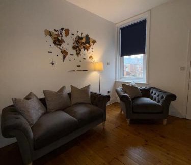 Heaton Apartment | Cosy Central Retreat