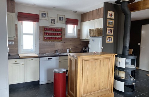 Flaine Ski Chalet | Cosy Chalet 10 p (babies included) close by ski slopes