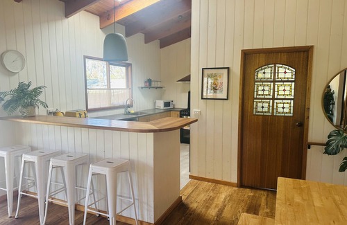 Aireys Inlet House | Cosy, charming beach house in gorgeous Aireys Inlet, just off the Great Ocean Rd
