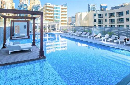 Dubai Marina Apartment | Cosy & Chic Studio One Marina with balcony & View