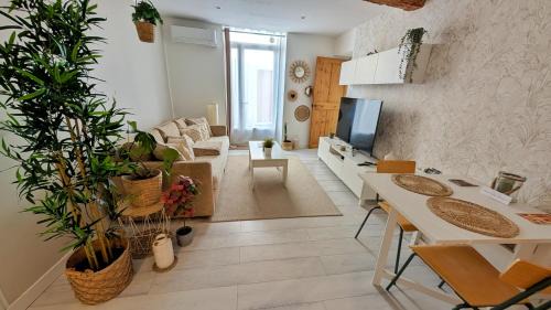 Le Thor Apartment | Cosy & Cocooning