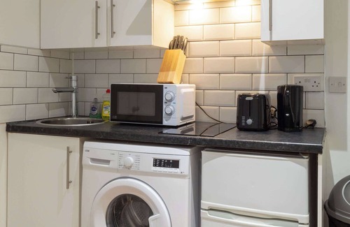 Old Street Apartment | Cosy & Convenient Studio Apartment in Shoreditch