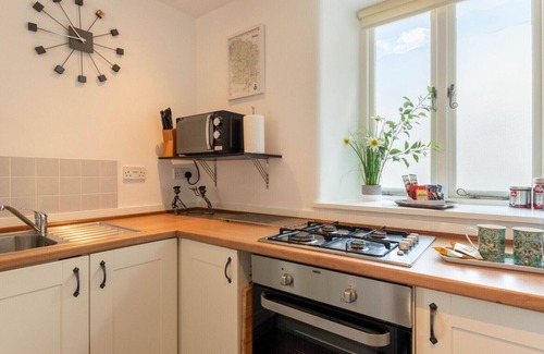 Baslow House | Cosy Corner - One Bedroom House, Sleeps 2