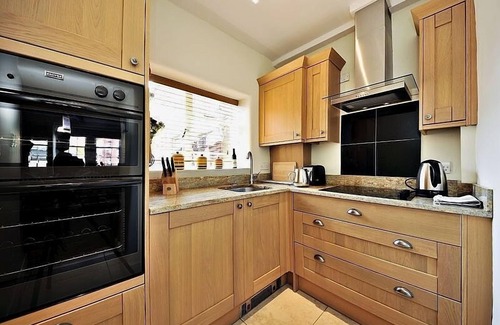 Chipping Campden Apartment | Cosy Cotswold retreat with log burner