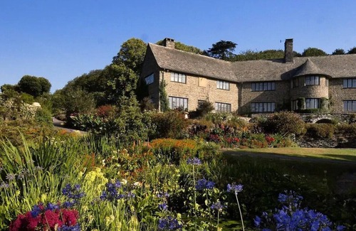 Dartmouth House | Cosy cottage close to the sea.