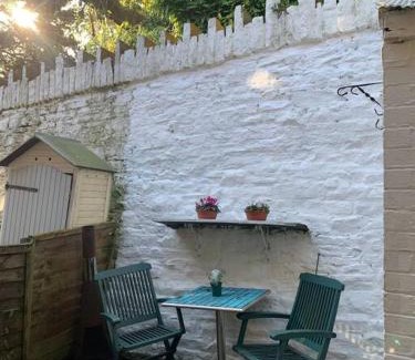 Macclesfield House | Cosy Cottage (Free parking)