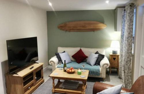 Littleham House | Cosy Cottage in a quaint village in North Devon.