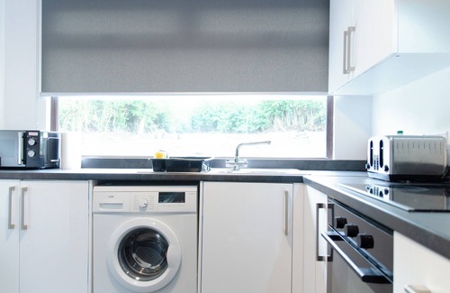 Bathgate House | Cosy Cottage in Armadale West Lothian.