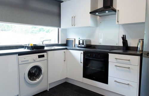 Bathgate House | Cosy Cottage in Armadale West Lothian.