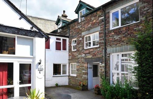Grasmere Cottage | Cosy cottage in quiet courtyard in Grasmere village with private parking