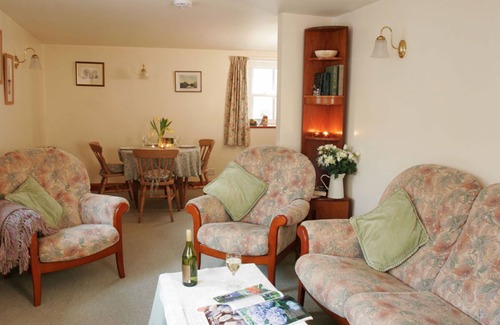 Grasmere Cottage | Cosy cottage in quiet courtyard in Grasmere village with private parking
