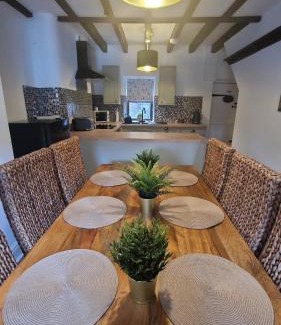 Dolwyddelan House | Cosy cottage in Snowdonia