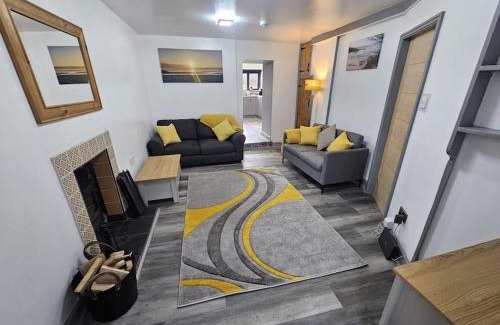 Garndolbenmaen House | cosy cottage in snowdonia