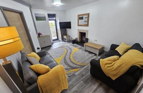 Garndolbenmaen House | cosy cottage in snowdonia