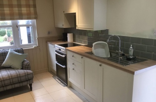 Sandhurst Cottage | Cosy Cottage in the countryside surrounded by great walks