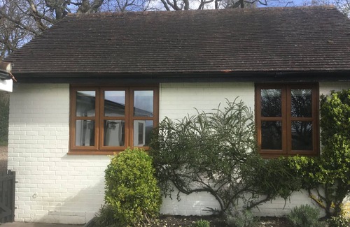 Sandhurst Cottage | Cosy Cottage in the countryside surrounded by great walks