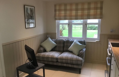 Sandhurst Cottage | Cosy Cottage in the countryside surrounded by great walks