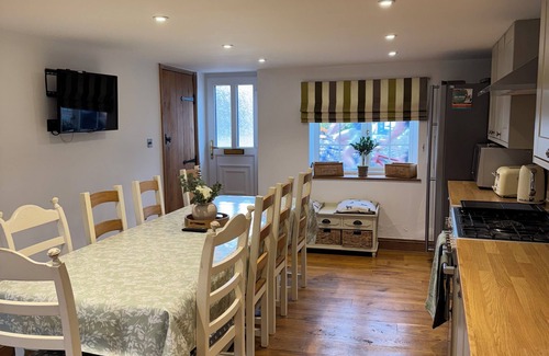 West Runton Cottage | Cosy cottage in west runton, close to the beach, pet friendly