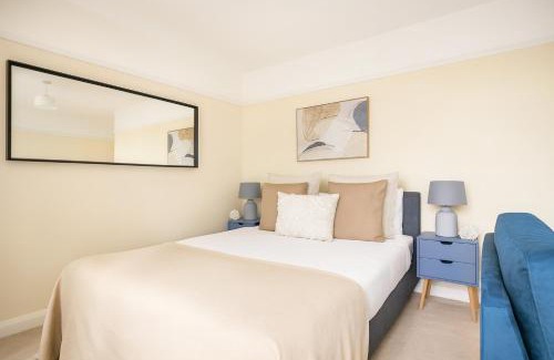 Wandsworth Apartment | Cosy Double Room in Southfields