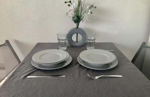 Le Pecq Apartment | Cosy et lumineux face Seine river - 20 min Paris