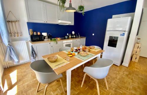 Centre Deux Apartment | Cosy Flat 2V6