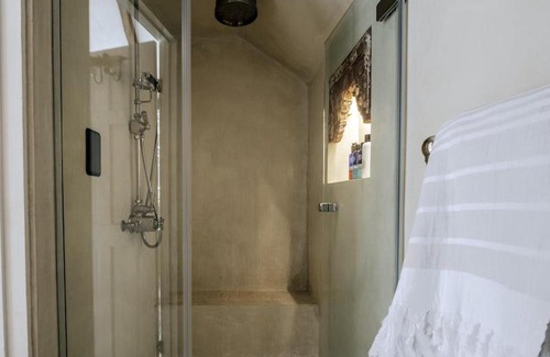 Drumul Taberei Apartment | Cosy flat at Maria's on the beach