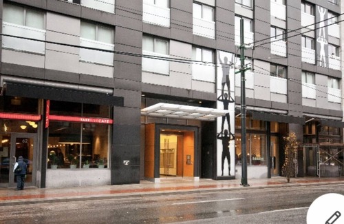 Gastown Apartment | Cosy Furnished Apartment in Heart of Vancouver