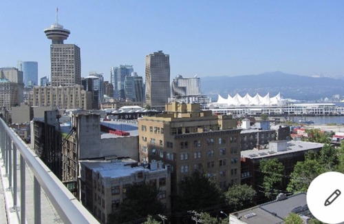 Gastown Apartment | Cosy Furnished Apartment in Heart of Vancouver