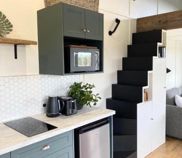 Halcombe Apartment | Cosy guest house