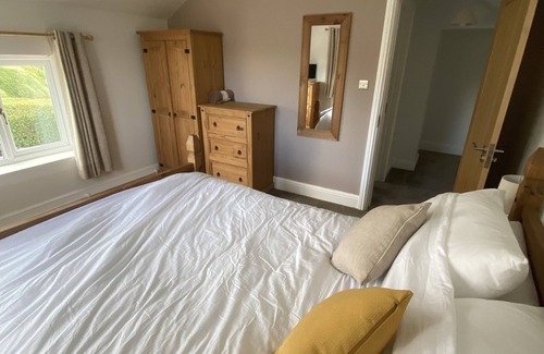 Llanrhidian Higher Cottage | Cosy High Tide Cottage Gower